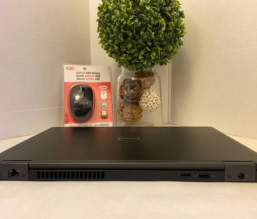 💻 Dell COREI7 5590, Alfanumerica 15.6”😍 16GB RAM, 256GB disco SSD, POTENTE con W11⚡️